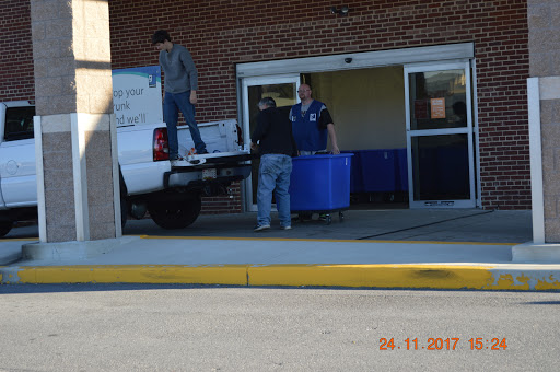 Thrift Store «Westminster Goodwill Retail Store and Donation Center», reviews and photos, 200 Baltimore Blvd, Westminster, MD 21157, USA