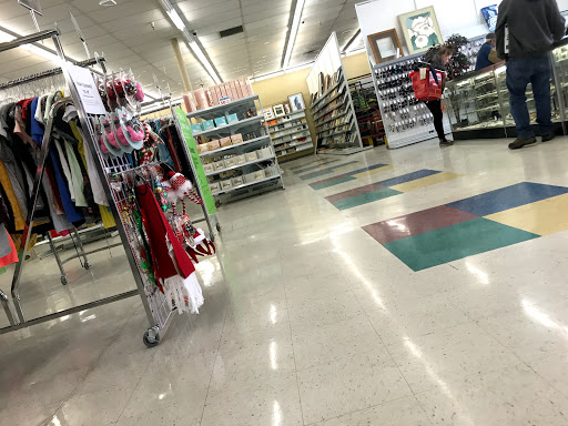 Thrift Store «Savers», reviews and photos