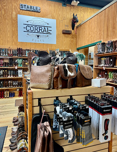 Western Apparel Store «Southside Westen & Outdoor Wear, Farm & Pet», reviews and photos, 3014 James L Redman Pkwy, Plant City, FL 33566, USA