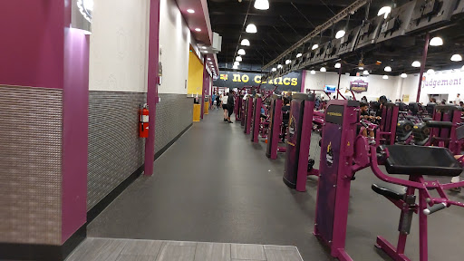 Gym «Planet Fitness», reviews and photos, 4001 California Ave, Bakersfield, CA 93309, USA