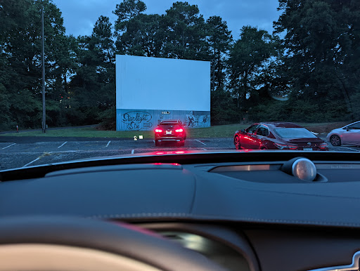 Drive-in Movie Theater «Starlight Drive-In Theatre and Flea Market», reviews and photos, 2000 Moreland Ave SE, Atlanta, GA 30316, USA