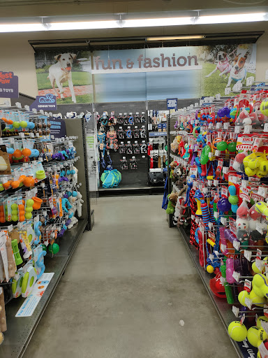 Pet Supply Store «Petco Animal Supplies», reviews and photos, 2044 Montauk Hwy #24, Bridgehampton, NY 11932, USA