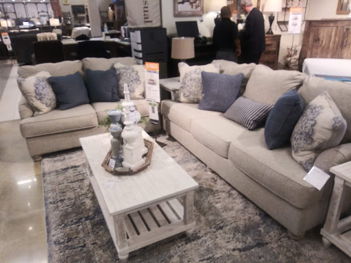 Furniture Store «Ashley HomeStore», reviews and photos, 2915 N Dale Mabry Hwy, Tampa, FL 33607, USA