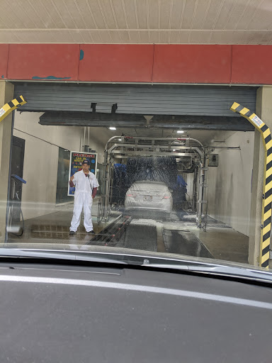 Car Wash «Fullers Carwash of Westmont», reviews and photos, 417 Ogden Ave, Westmont, IL 60559, USA