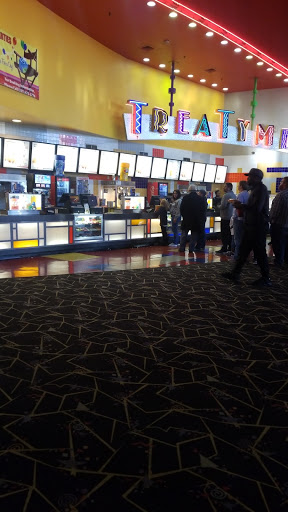 Movie Theater «Regal Cinemas Mobile 18», reviews and photos, 1250 Satchel Paige Dr, Mobile, AL 36606, USA