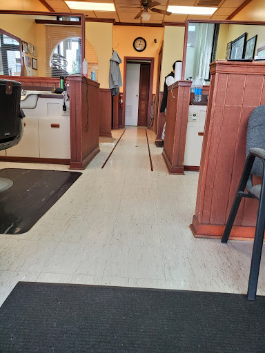 Barber Shop «Wexford Plaza Barber Shop & Hair Styling», reviews and photos, 10558 Perry Hwy, Wexford, PA 15090, USA