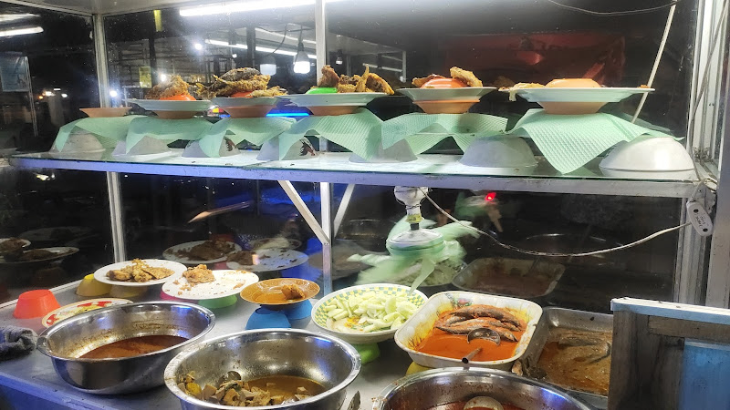 Rumah Makan Pagaruyuang Masakan Khas Minang