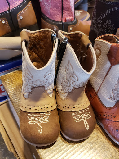 Flea Market «Flea Mart», reviews and photos, 12280 TX-16, San Antonio, TX 78224, USA