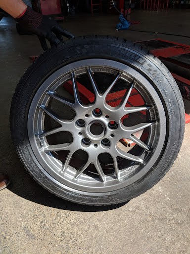 Tire Shop «Discount Tire Store - Auburn, WA», reviews and photos, 901 Outlet Collection Way, Auburn, WA 98001, USA