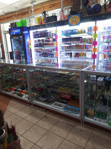 Tobacco Shop «Tobacco Outlet Plus», reviews and photos, 2311 18th Ave NE, Minneapolis, MN 55428, USA