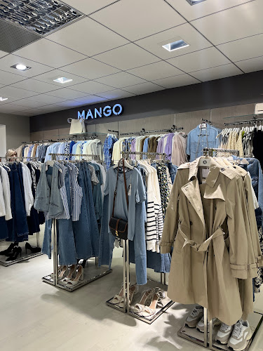 Magasin de vêtements Mango Charleville-Mézières