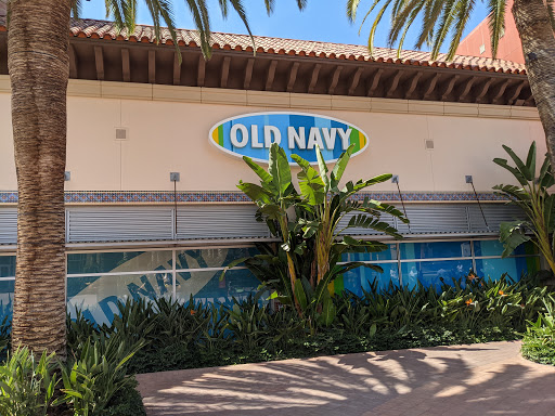 Clothing Store «Old Navy», reviews and photos, 634 Spectrum Center Dr, Irvine, CA 92618, USA