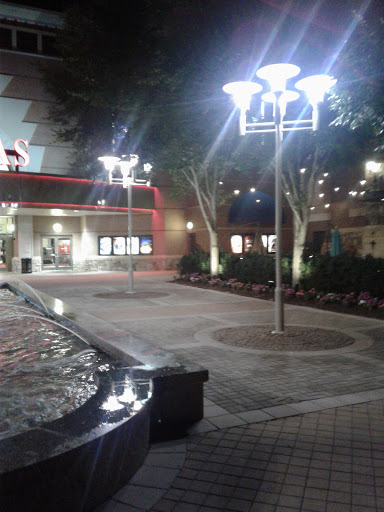 Movie Theater «Regal Cinemas Fox 16 & IMAX», reviews and photos, 22875 Brambleton Plaza, Brambleton, VA 20148, USA