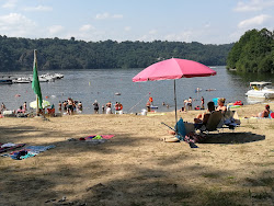 Plage de la Siauve'in fotoğrafı geniş bir kıyı şeridi ile birlikte