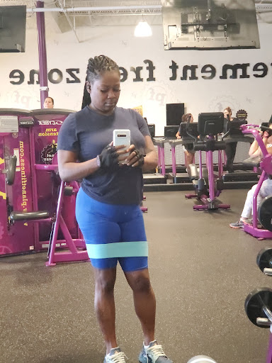 Gym «Planet Fitness - Groves, TX», reviews and photos, 4900 Twin City Hwy, Groves, TX 77619, USA