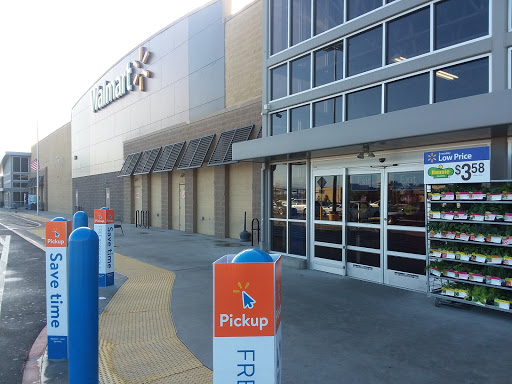 Department Store «Walmart Supercenter», reviews and photos, 530 Woollomes Ave, Delano, CA 93215, USA
