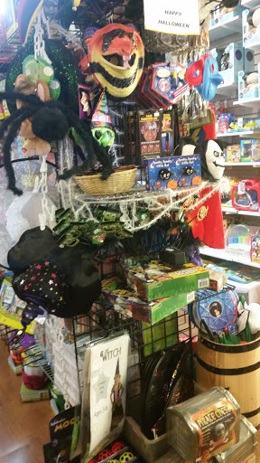 Toy Store «Toy Box», reviews and photos, 20 1st St, Friday Harbor, WA 98250, USA