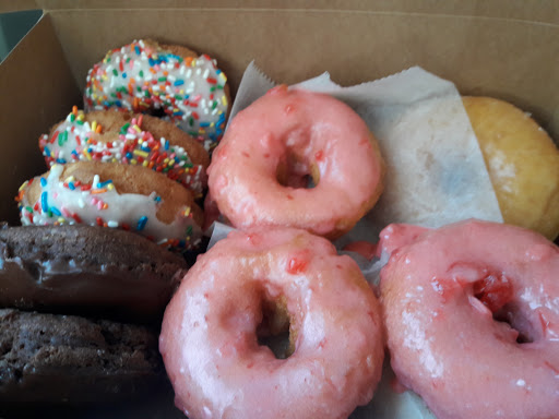 Donut Shop «Granny Donuts», reviews and photos, 1555 S Robert St, St Paul, MN 55118, USA