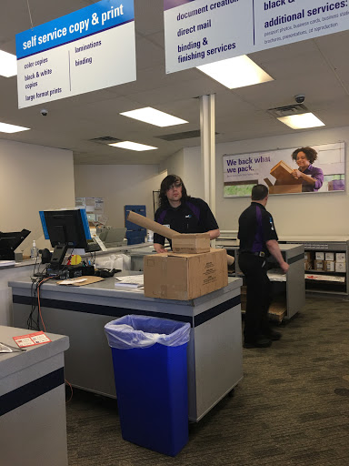 Print Shop «FedEx Office Print & Ship Center», reviews and photos, 3951 Vestal Pkwy E, Vestal, NY 13850, USA