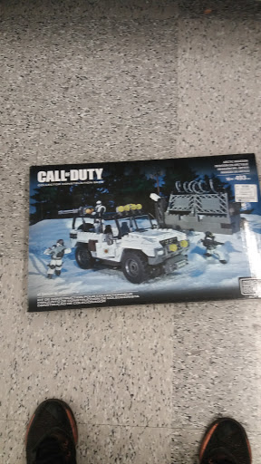 Clothing Store «Ross Dress for Less», reviews and photos, 7511 Lemont Rd, Darien, IL 60561, USA