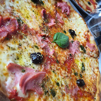 Plats et boissons du Pizzeria Le Romarin à Marseille - n°4