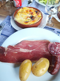 Raclette du Restaurant français Auberge de l'Âne à Saint-Nectaire - n°7