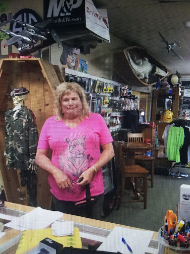 Gun Shop «The Gun Shop Inc. & Gun Range», reviews and photos, 1310 FL-44, Leesburg, FL 34748, USA