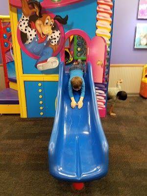 Chuck E. Cheese - photo 6