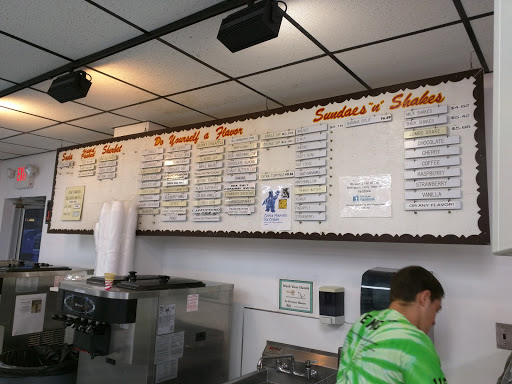 Ice Cream Shop «Bethlehem Dairy Store», reviews and photos, 1430 Linden St, Bethlehem, PA 18018, USA