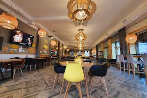 Kafe "Pel'meshka" image