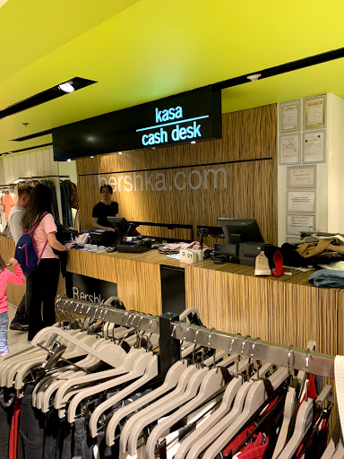 Batıya Özgü Giyim Eşyaları Mağazası Ankara