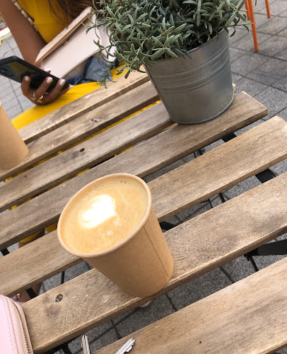 COFFEE STAND GUTENBERG specialty coffeeshop - Budapest