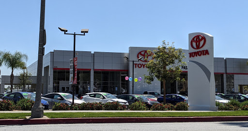 Toyota Dealer «Toyota Pasadena», reviews and photos, 3600 E Foothill Blvd, Pasadena, CA 91107, USA