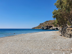 Zdjęcie Dionyssos beach i jego piękne krajobrazy