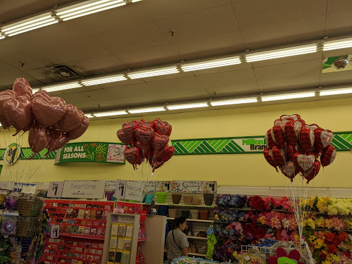 Dollar Store «Dollar Tree», reviews and photos, 18 W Court St, Woodland, CA 95695, USA
