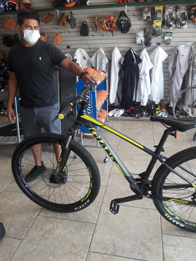 Sporting Goods Store «Second Hand Sports & Game Swap LLC», reviews and photos, 204 E McKinney St, Denton, TX 76201, USA