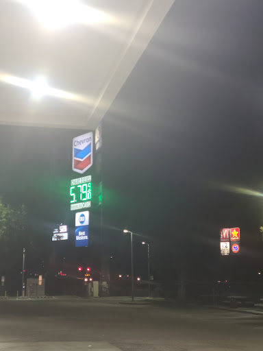 Gas Station «Chevron», reviews and photos, 25032 W Dorris Ave, Coalinga, CA 93210, USA