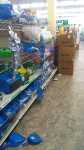 Dollar Store «Dollar Tree», reviews and photos, 7001 Cermak Rd, Berwyn, IL 60402, USA