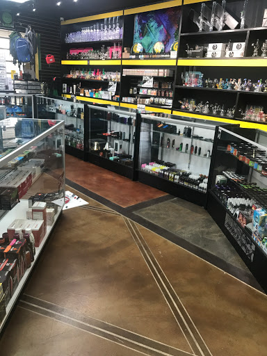 Tobacco Shop «Glassworx of Tulsa Head Shop», reviews and photos, 6529 E 51st St, Tulsa, OK 74145, USA