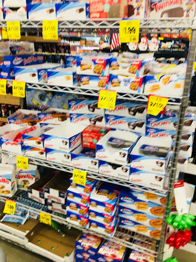 Grocery Store «Grocery Outlet Bargain Market», reviews and photos, 80 E Washington St, Petaluma, CA 94952, USA