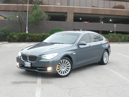 Used Car Dealer «Autobahn», reviews and photos, 1111 Westport Rd, Kansas City, MO 64111, USA