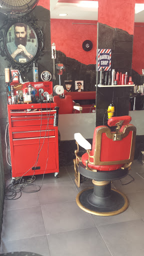 Sombra Peluquería Barbería en Andratx, Baleares