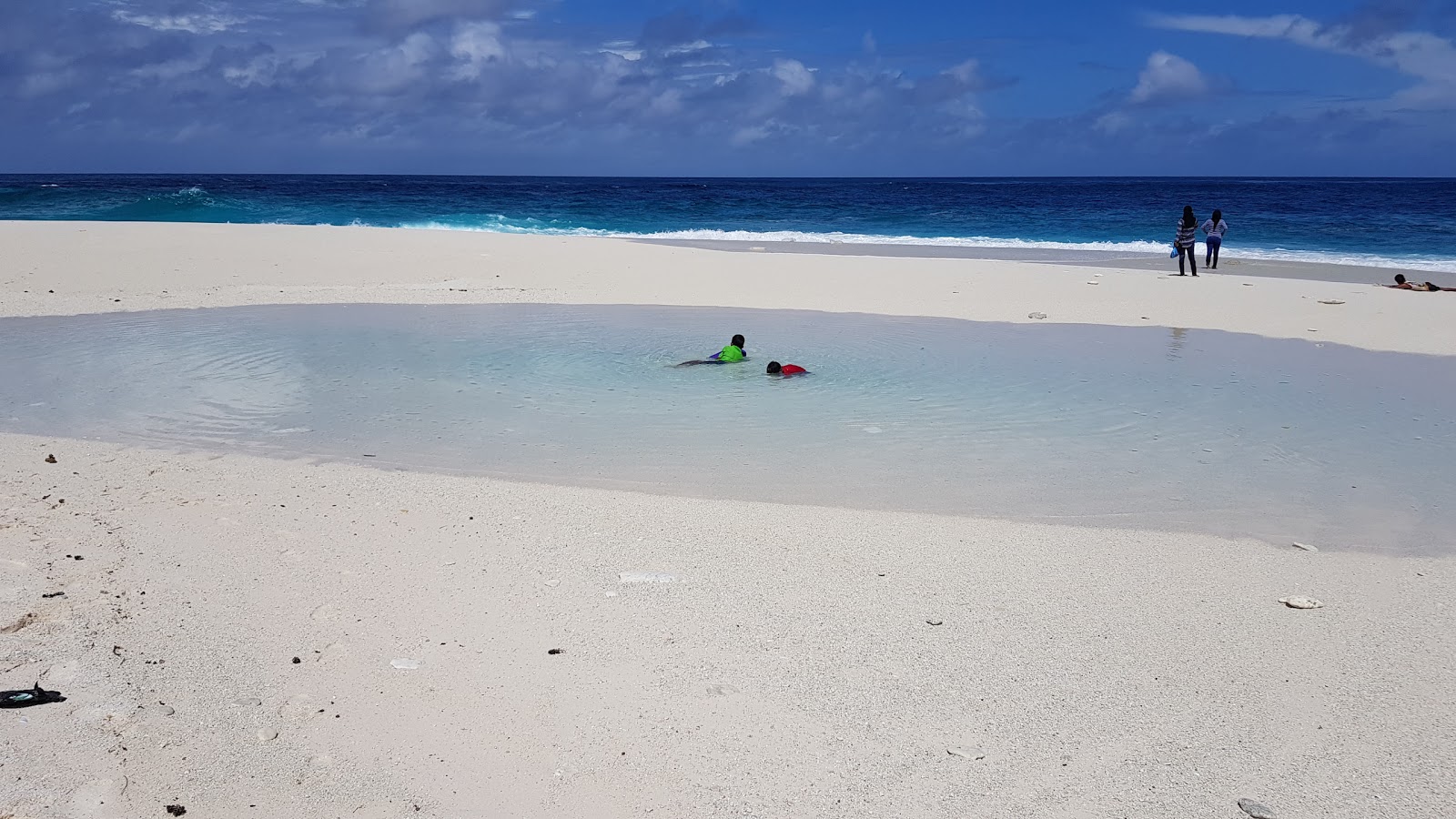 Foto de Thoondu Beach área de comodidades