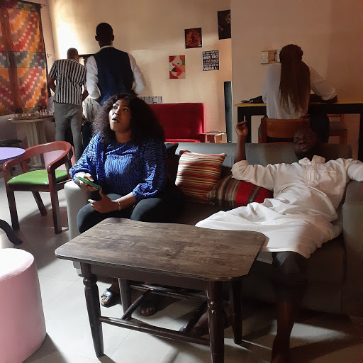 Circuit Lounge Ph, 5 woji-elelenwo road (Koral center, beside yemsonat filling station, Port Harcourt, Nigeria, Park, state Rivers