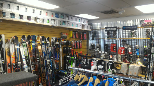Eastside Ski & Sport, 15606 NE Woodinville Duvall Pl, Woodinville, WA 98072, USA, 