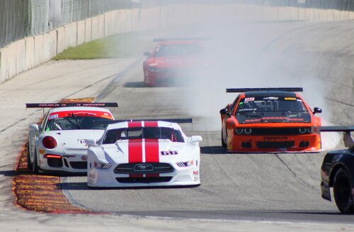 Used Car Dealer «J.H. Barkau & Sons», reviews and photos, 1102 E South St, Freeport, IL 61032, USA