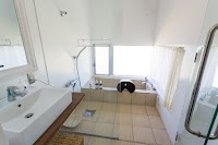 海辺の宿 「あまみく」