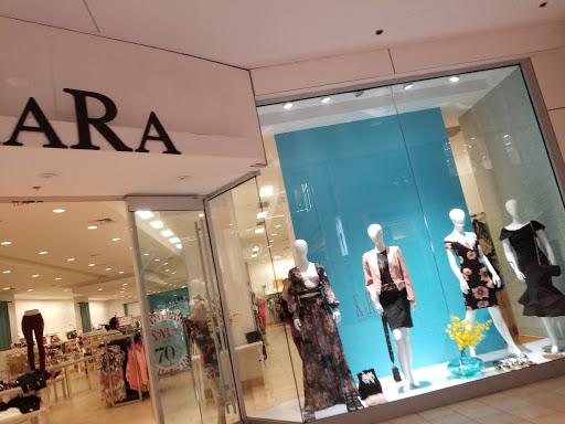 Shopping Mall «Newport Centre», reviews and photos, 30 Mall Dr W, Jersey City, NJ 07310, USA