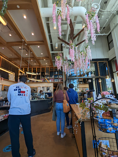 Coffee Shop «Commonwealth Joe Coffee Roasters», reviews and photos, 520 12th St S Suite 150, Arlington, VA 22202, USA