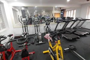 Fortune Fitness - Fitness Centre Thrissur, Health Club Thrissur, Gym Thrissur, West Fort image